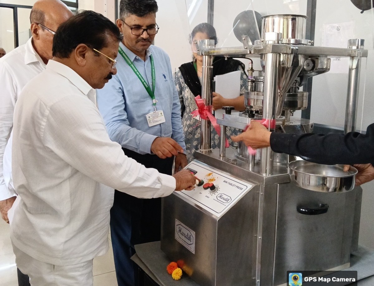 Tablet Punching Machine 2025